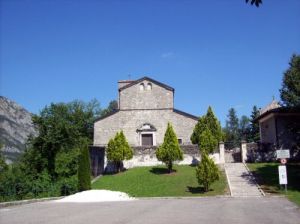 Pieve_di_Santa_Maria_Maddalena_Invillino_2